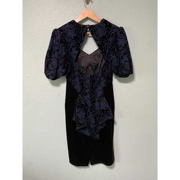 Vintage Scott McClintock Women's Blue and Purple‎ Floral Velvet Open Back Dress - Picture 2 of 12